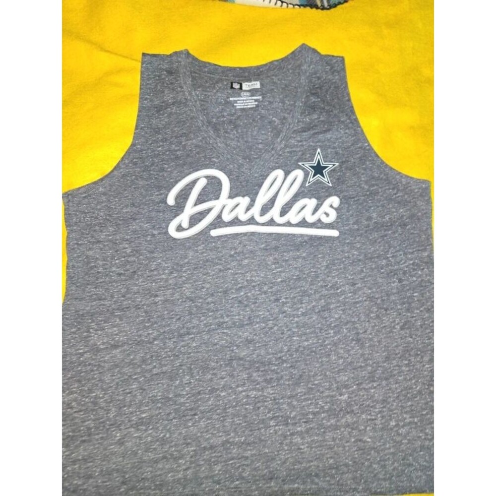 NFL Dallas Cowboys Men's Large Sleeveless Top (LOC-87)